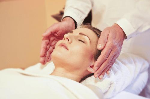 Hogyan segíthet neked a reiki terapeuta ősszel?